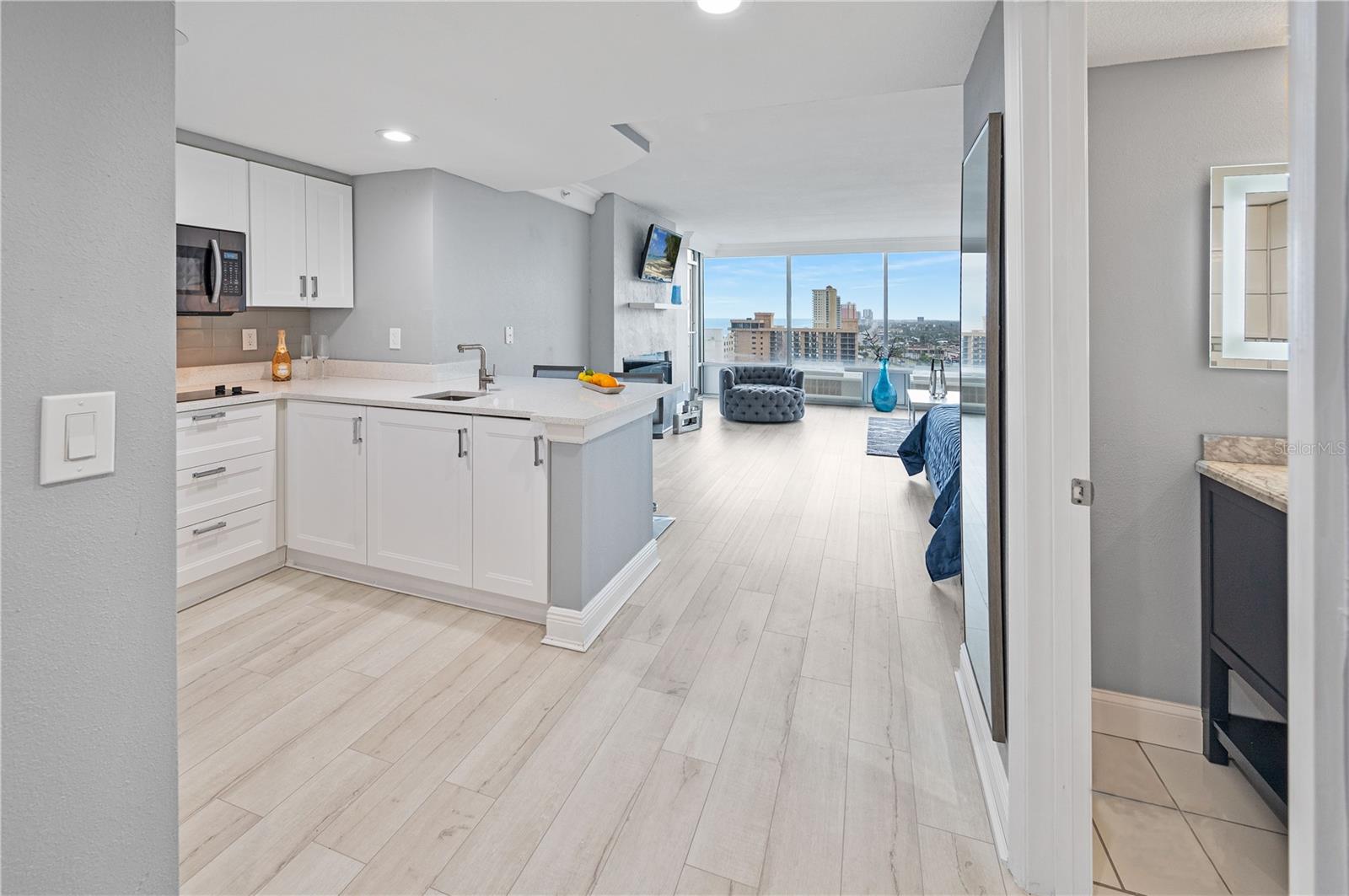 DAYTONA BEACH RESORT & CONF CENTER - Residential