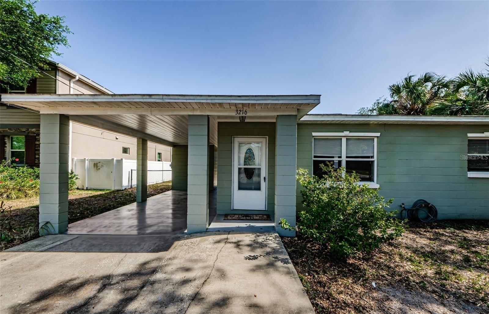 3216 W PAXTON AVENUE