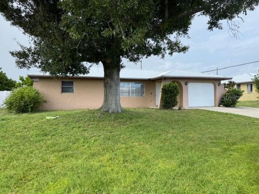 Cozy, cute and comfortable Two Bedroom single family pool home with a den-florida room. Ceramic Tile throughout home with updated solid wood cabinets, granite counters in kitchen and both bathrooms.  Fenced in backyard with screened in covered patio and pool.  River rock deck finish.  Laundry area in alcove area in garage. Tenant is responsible for Pool maintenance.
