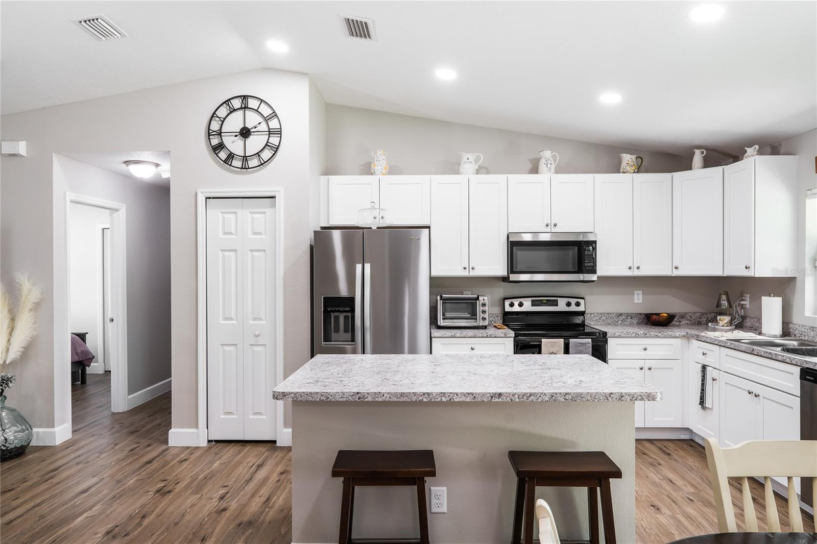 351 W ELM DRIVE