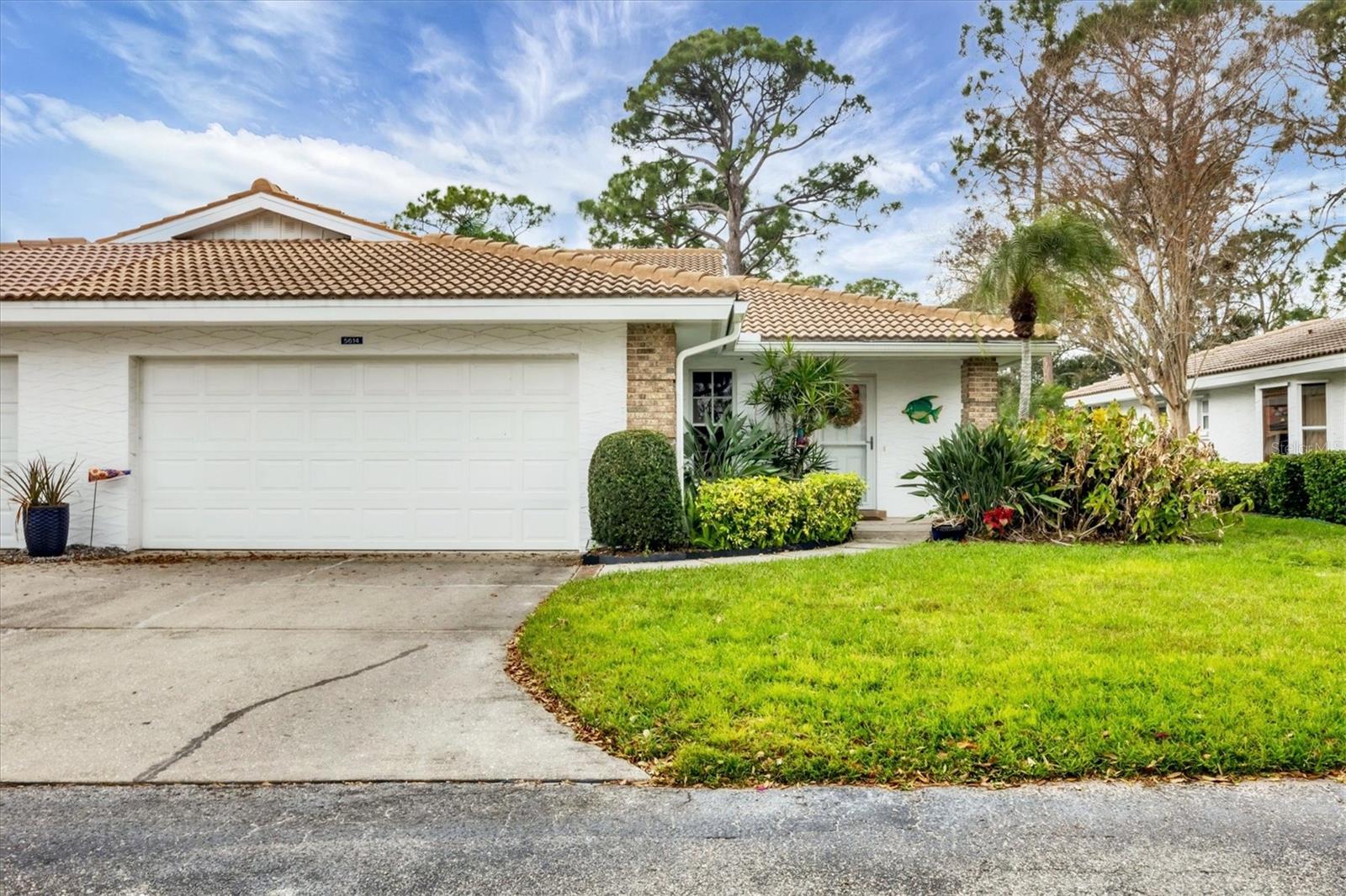 5614 GARDEN LAKES DRIVE