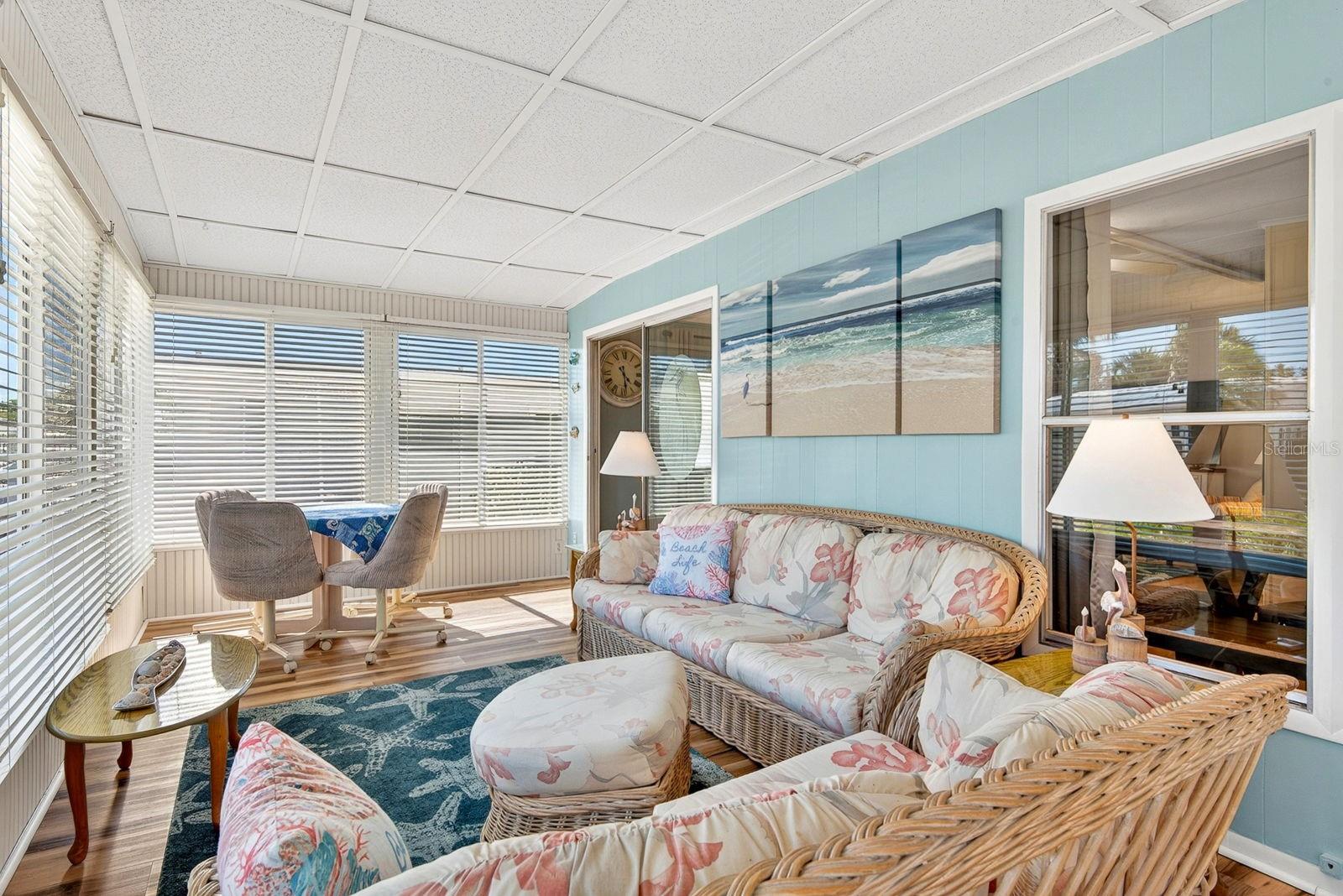 PALMA SOLA SHORES - Residential