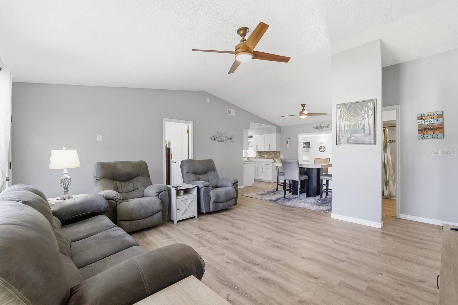 FLORIDA SHORES 23 REV - Residential