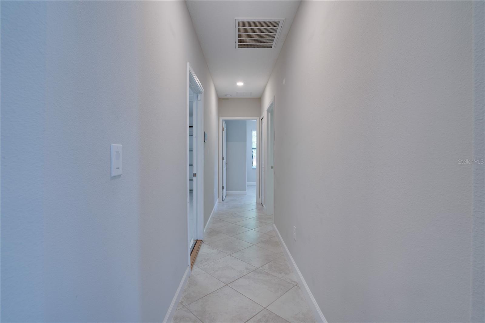 FOREST BROOKE ACTIVE ADULT PH - Residential Lease