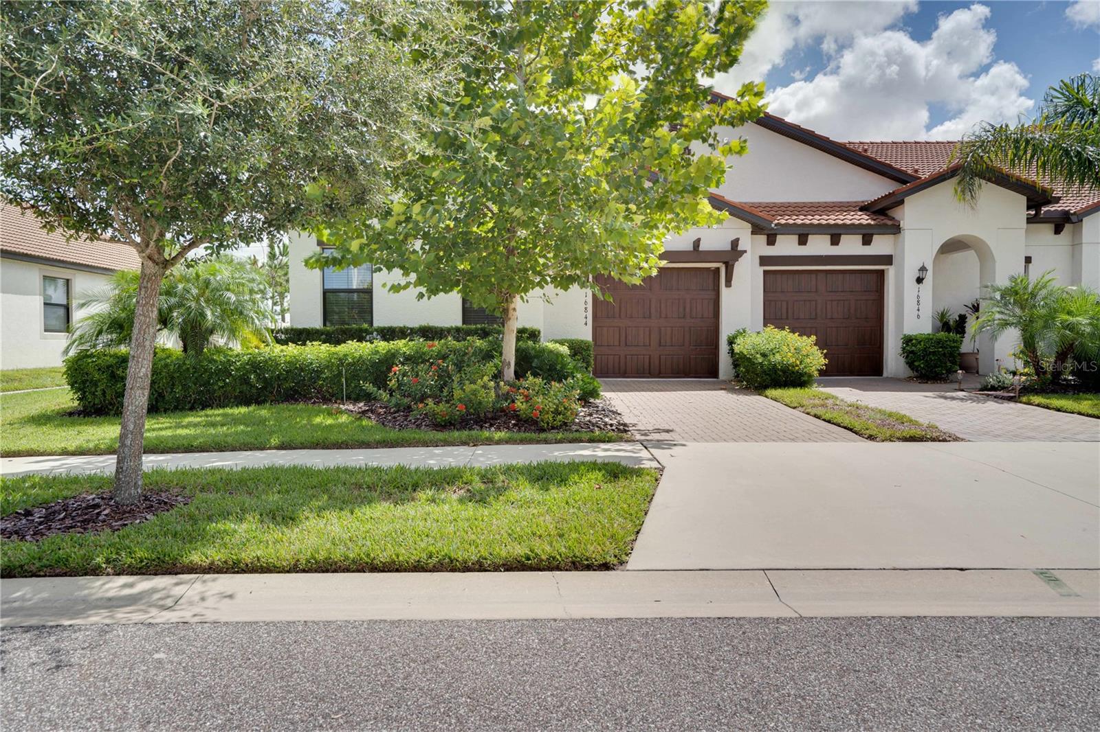 FOREST BROOKE ACTIVE ADULT PH - Residential Lease