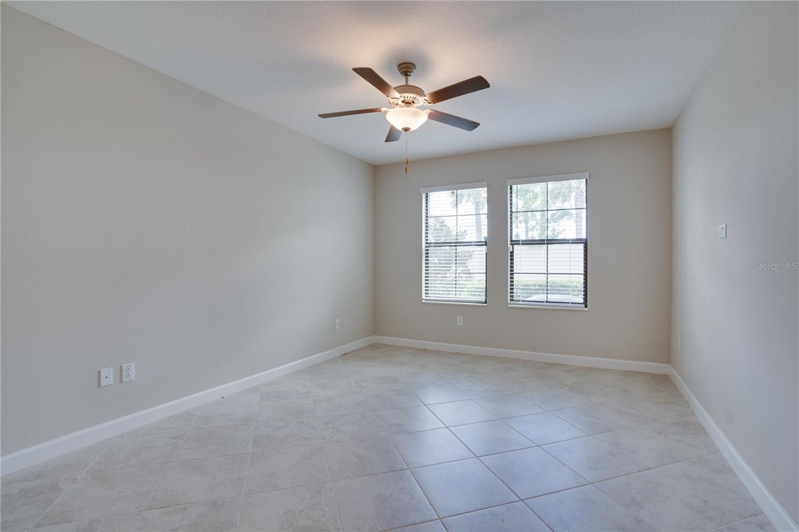 FOREST BROOKE ACTIVE ADULT PH - Residential Lease