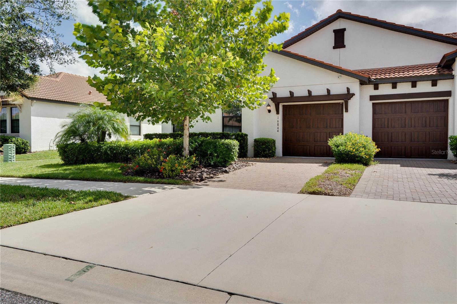 FOREST BROOKE ACTIVE ADULT PH - Residential Lease