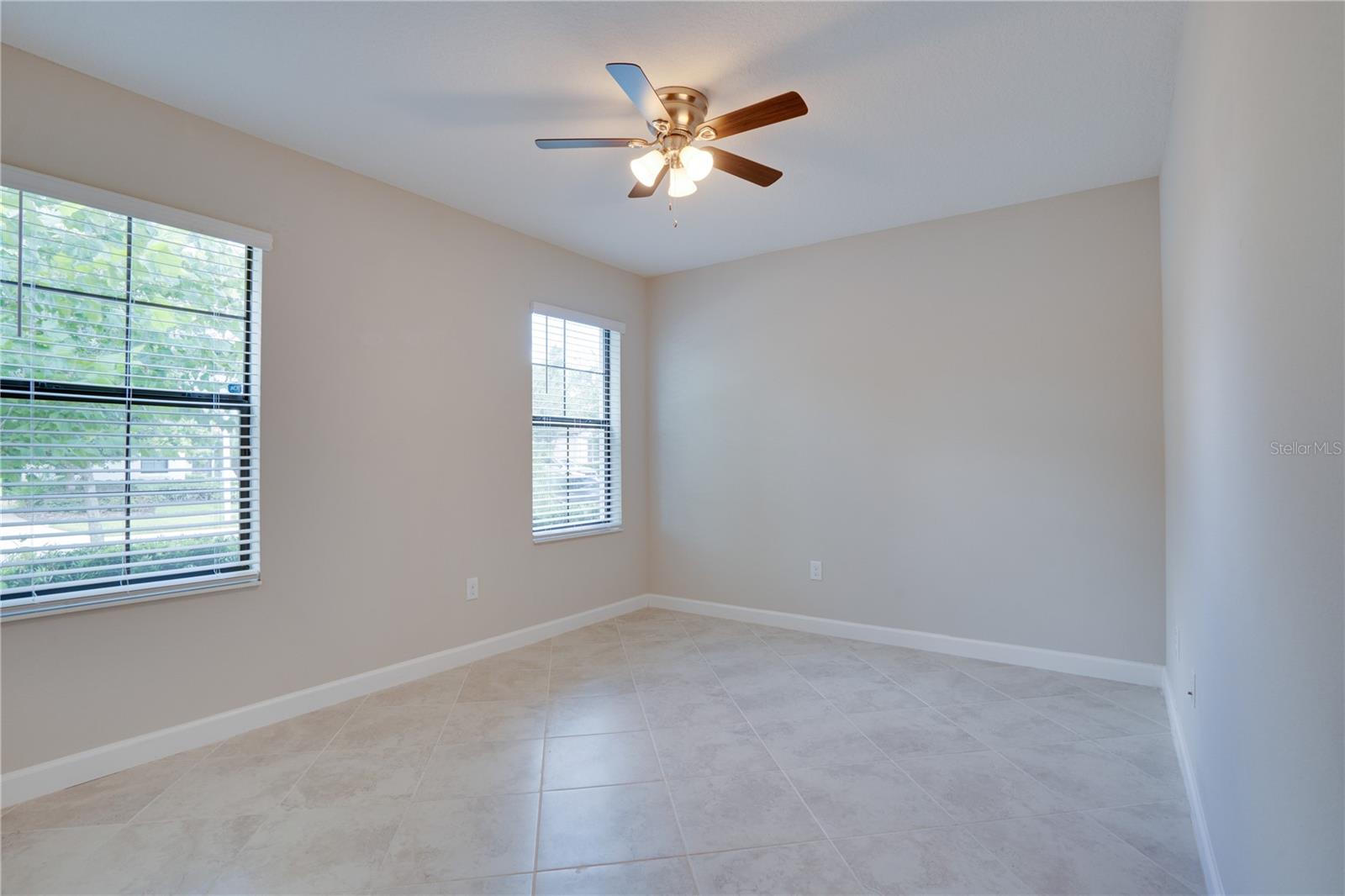 FOREST BROOKE ACTIVE ADULT PH - Residential Lease