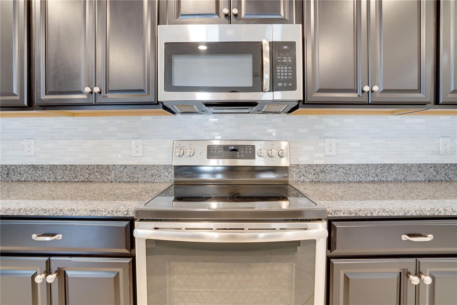 FOREST BROOKE ACTIVE ADULT PH - Residential Lease