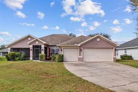 A home in AUBURNDALE