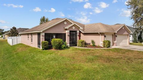 A home in AUBURNDALE