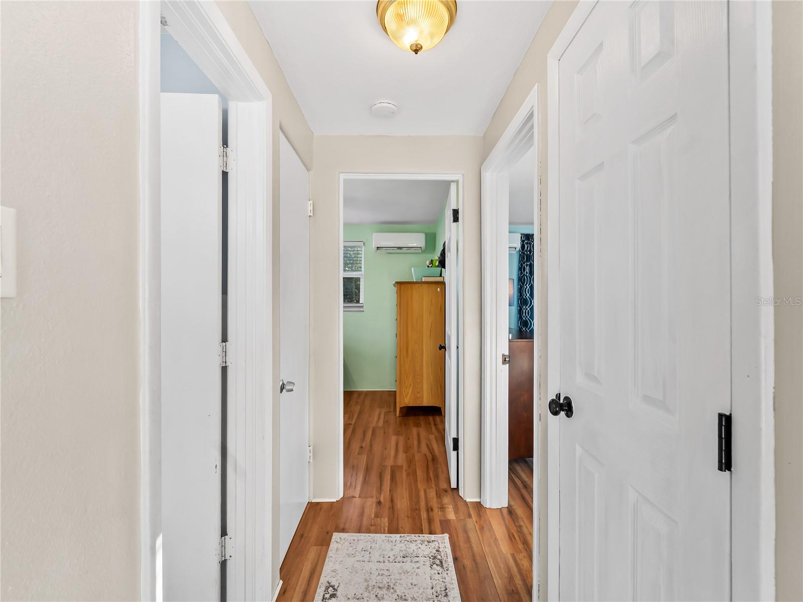 SOUTH VENICE - Residential