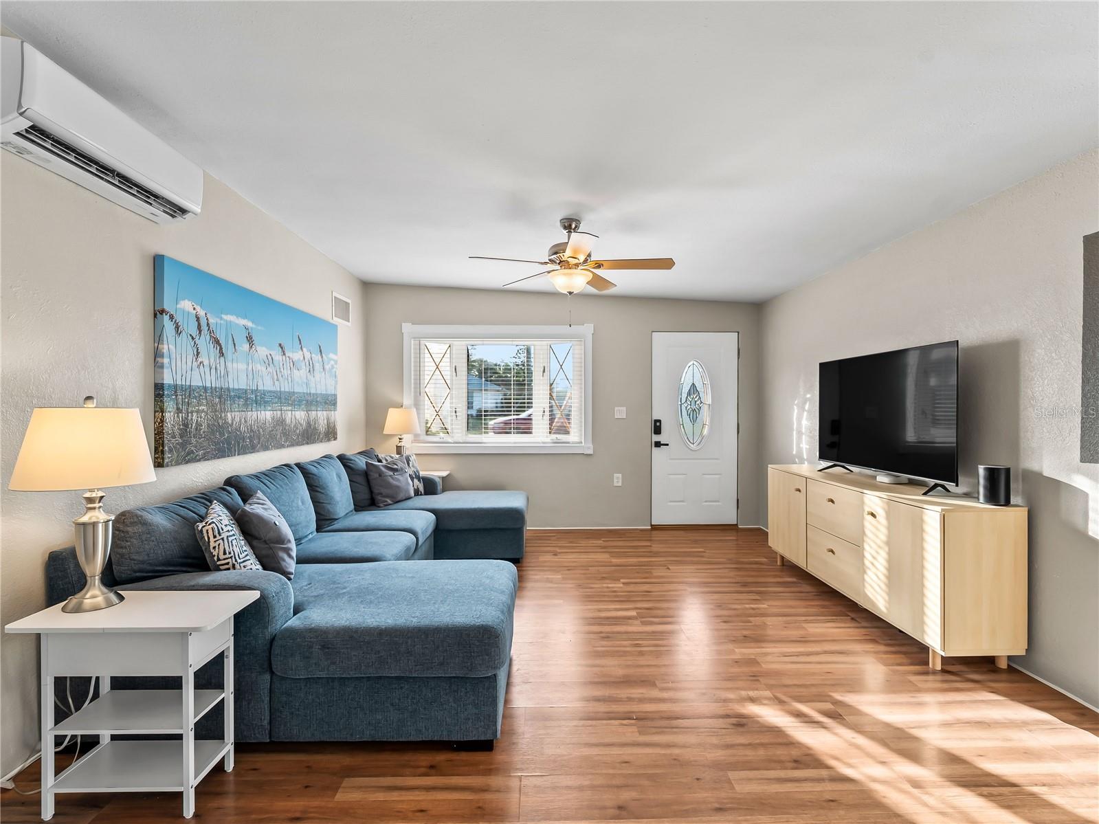 SOUTH VENICE - Residential