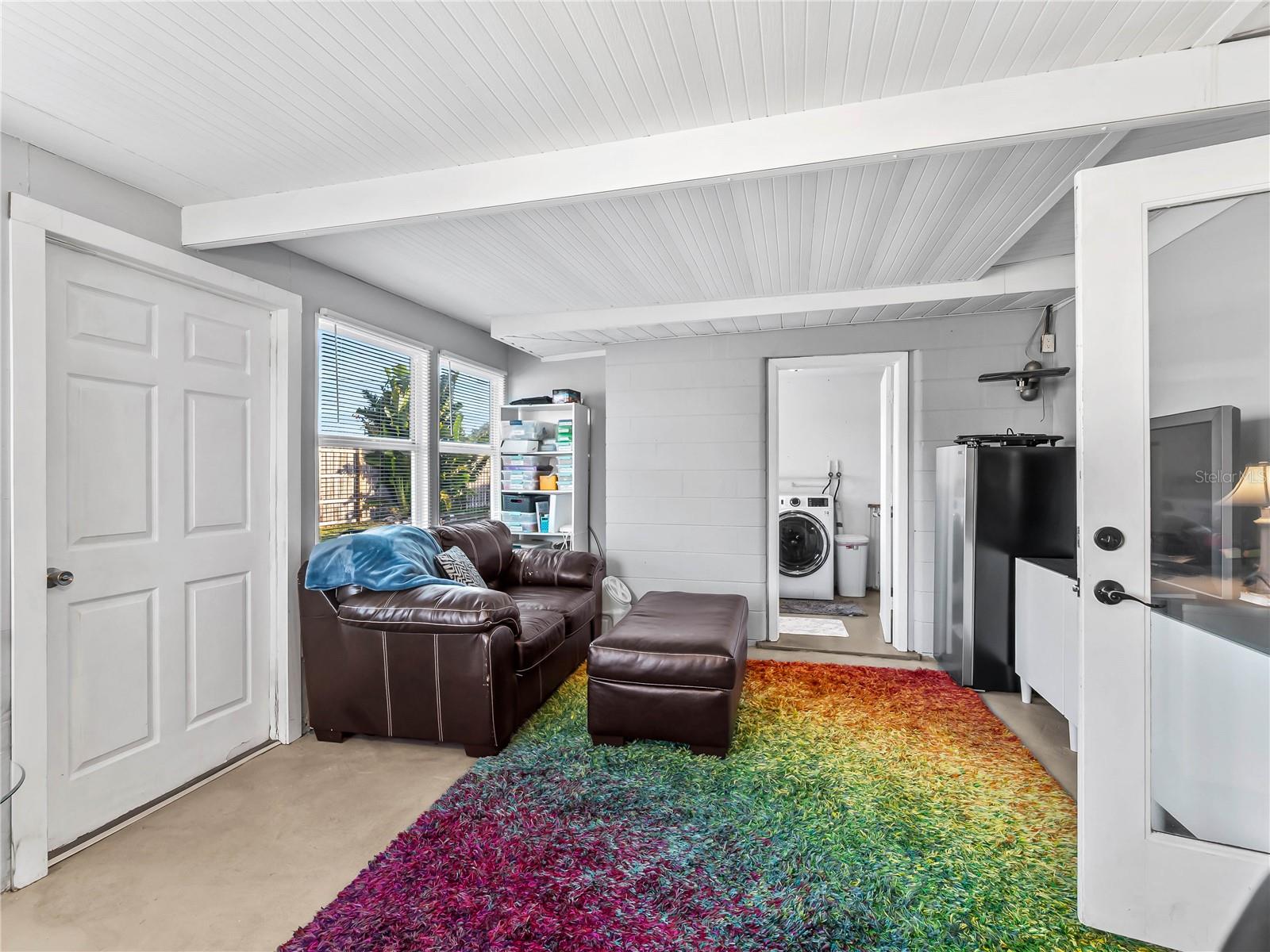 SOUTH VENICE - Residential