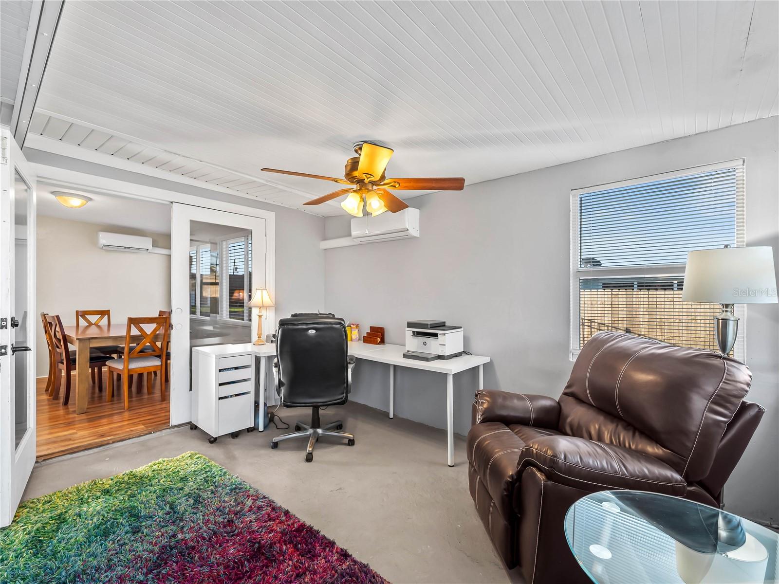 SOUTH VENICE - Residential