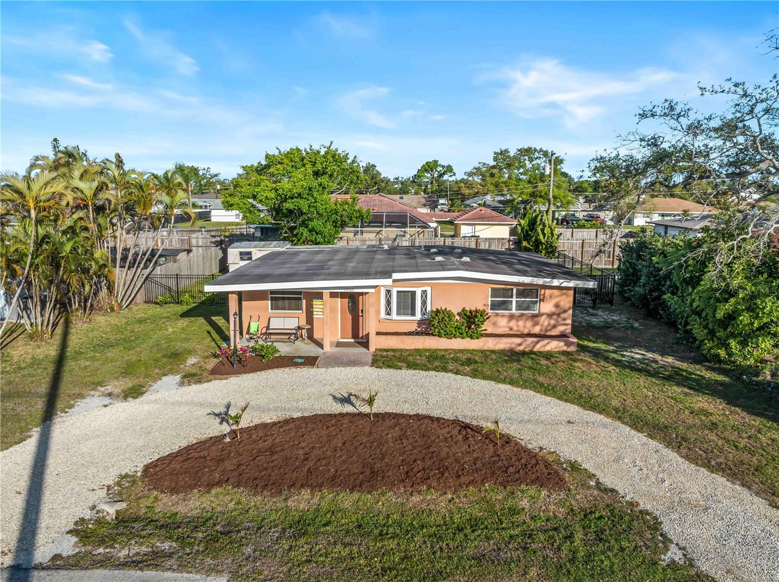 SOUTH VENICE - Residential