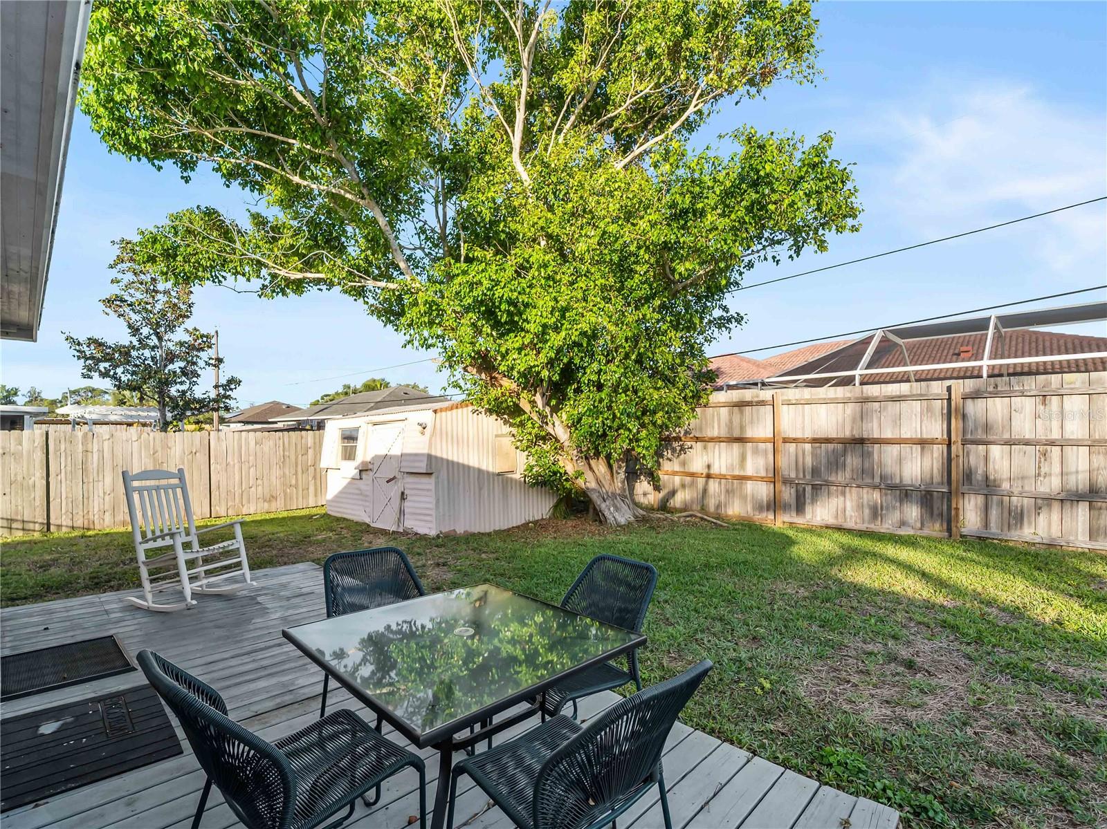 SOUTH VENICE - Residential