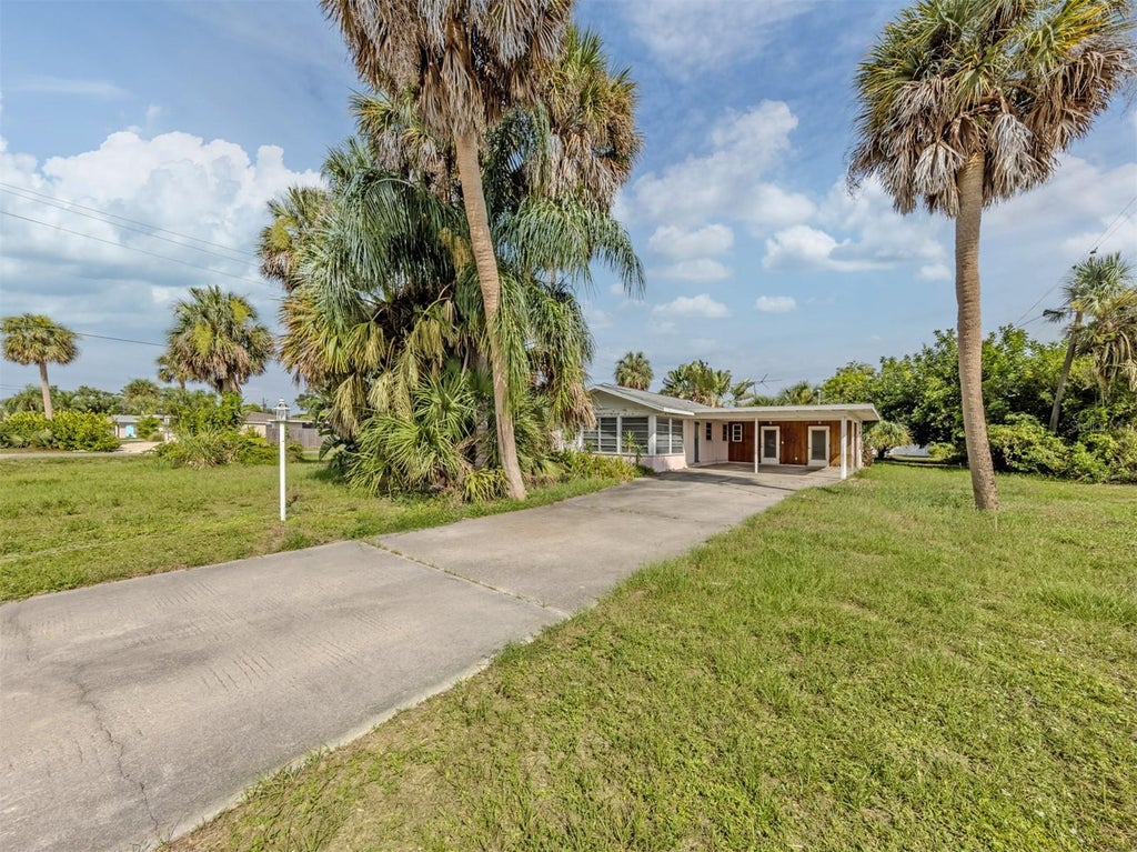 Photo of 730 S Venice Boulevard, Venice, FL 34293 (MLS # N6145087)