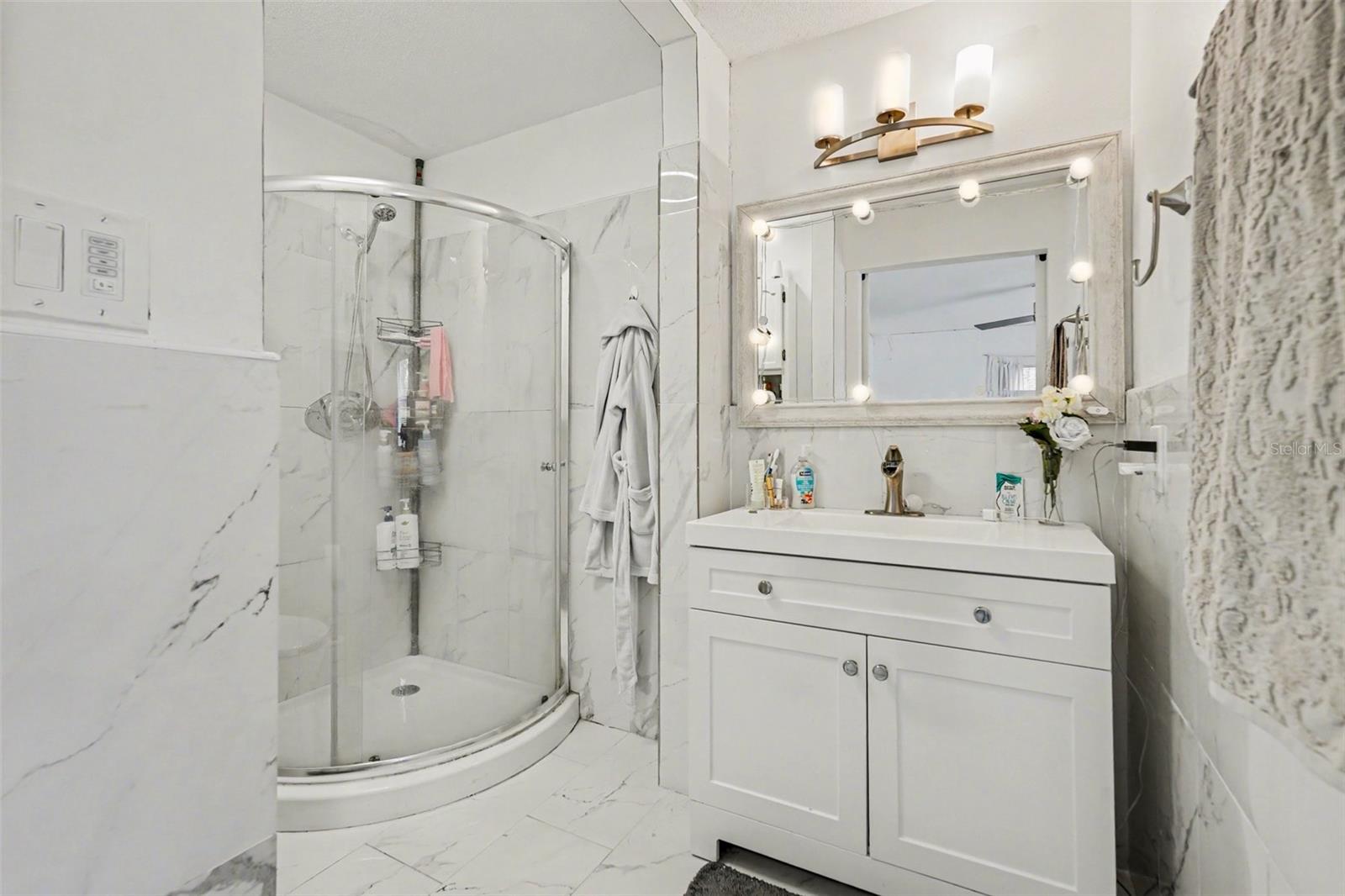 GALLERY GARDENS - Residential