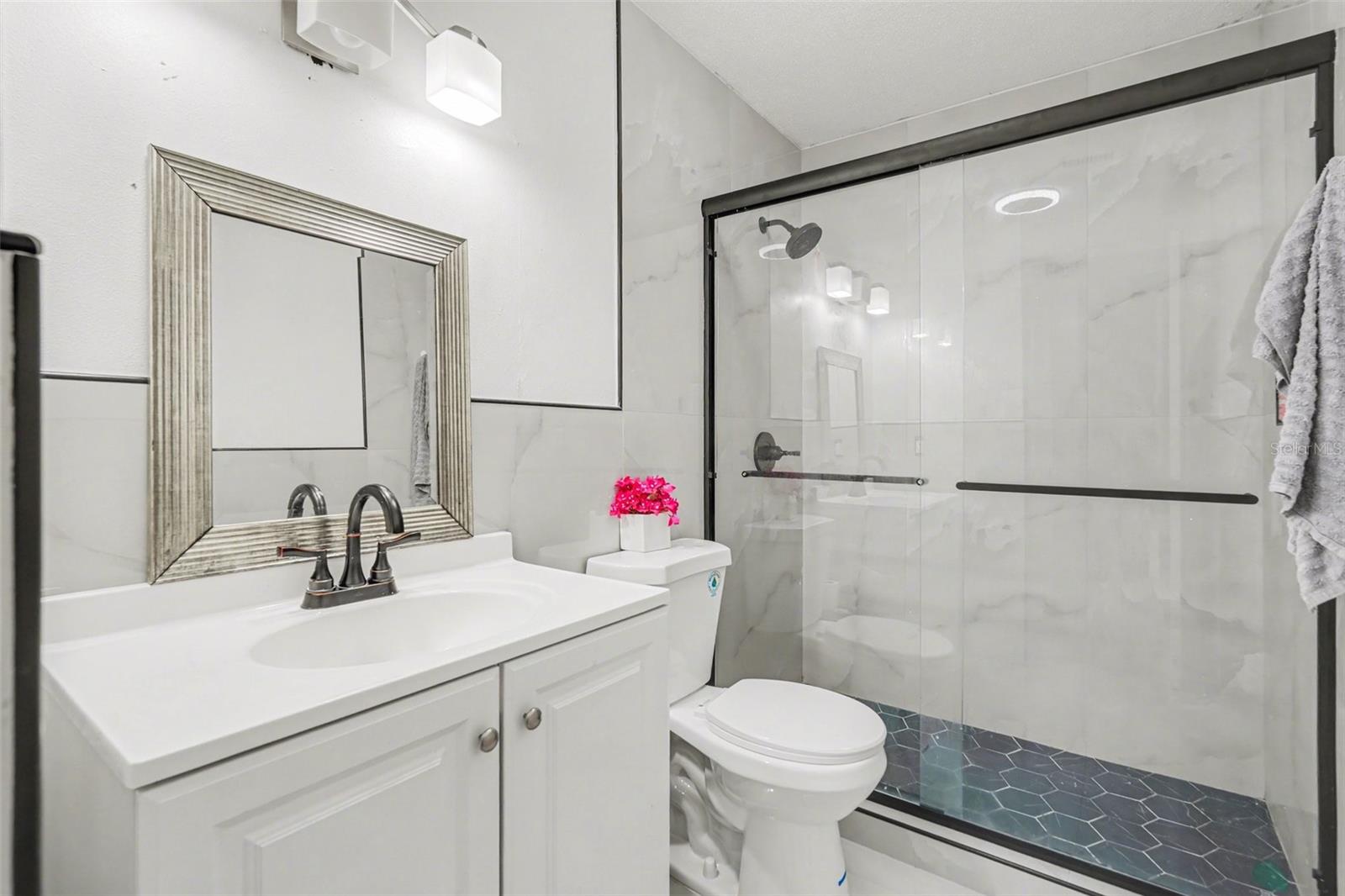 GALLERY GARDENS - Residential