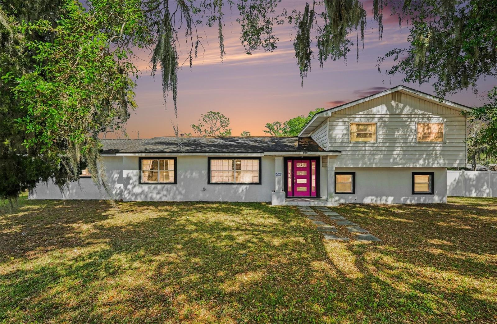 GALLERY GARDENS - Residential