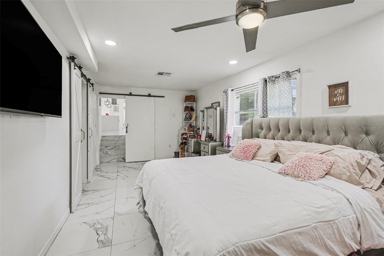 GALLERY GARDENS - Residential