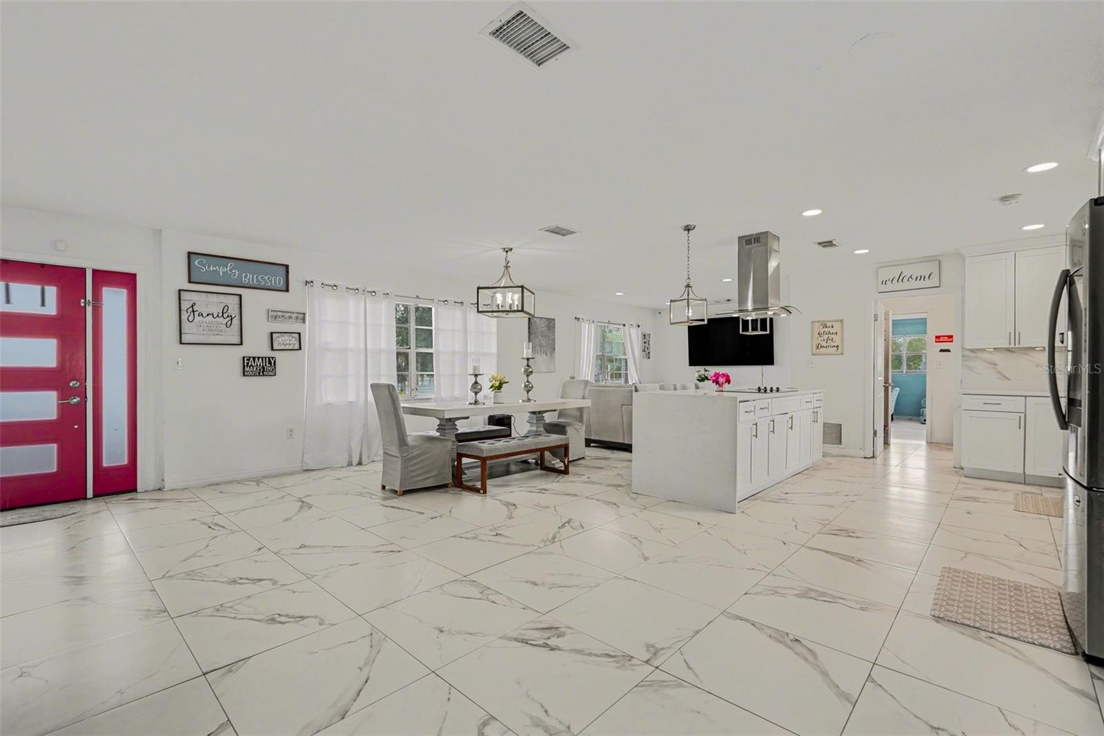 GALLERY GARDENS - Residential