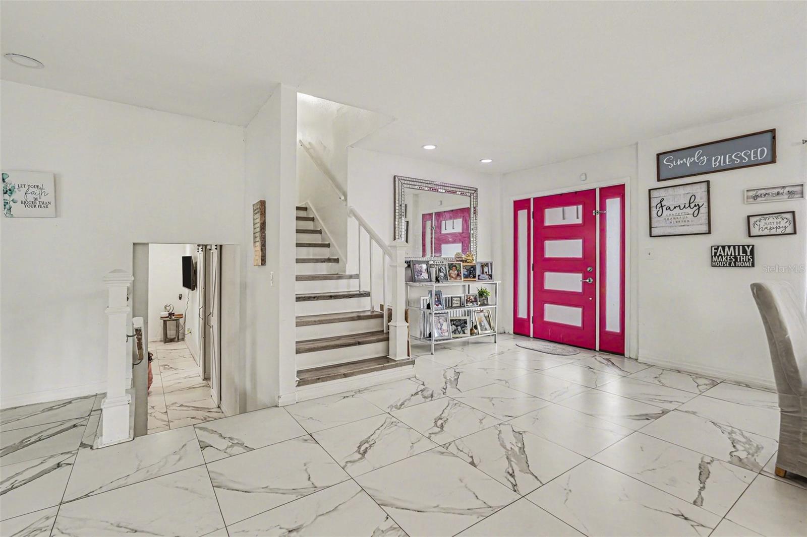 GALLERY GARDENS - Residential