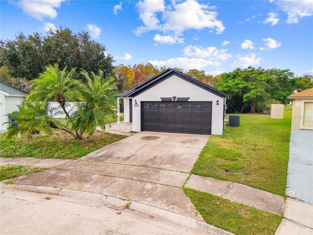 Photo of 2413 Sonja Court, Kissimmee, FL 34743 (MLS # S5140400)