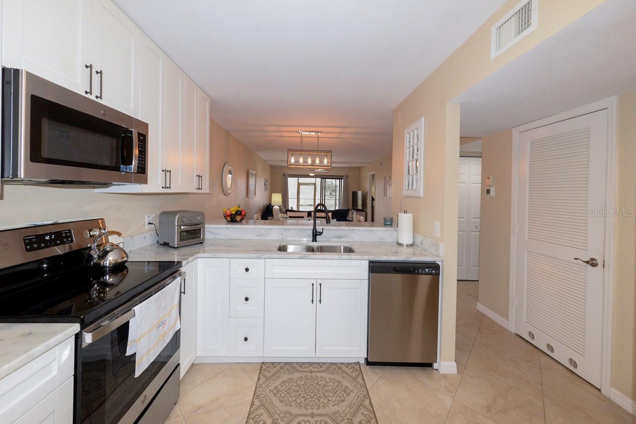 NEWPORT 02 PH 01 BLDG 10 - Residential