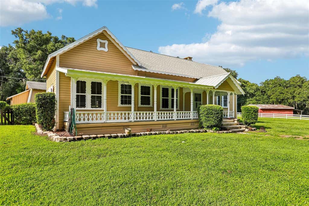 Photo of 34951 Easterling Road, Dade City, FL 33525 (MLS # TB8535658)