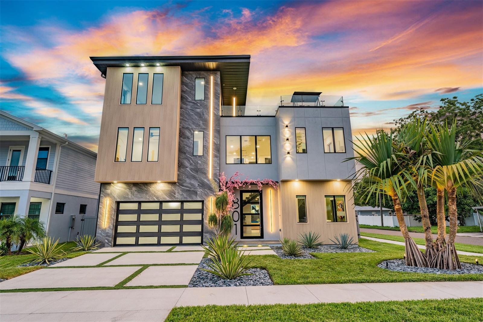 SUBURB ROYAL - Residential