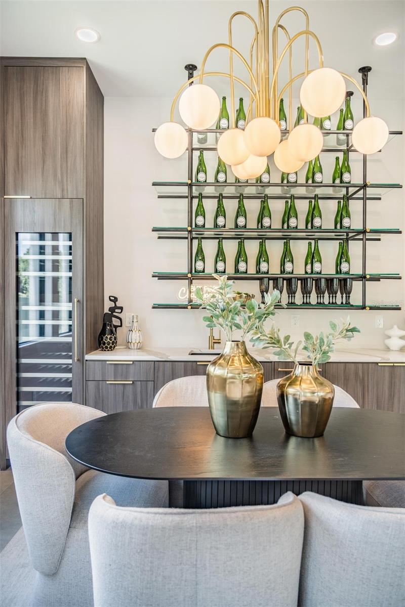 SUBURB ROYAL - Residential