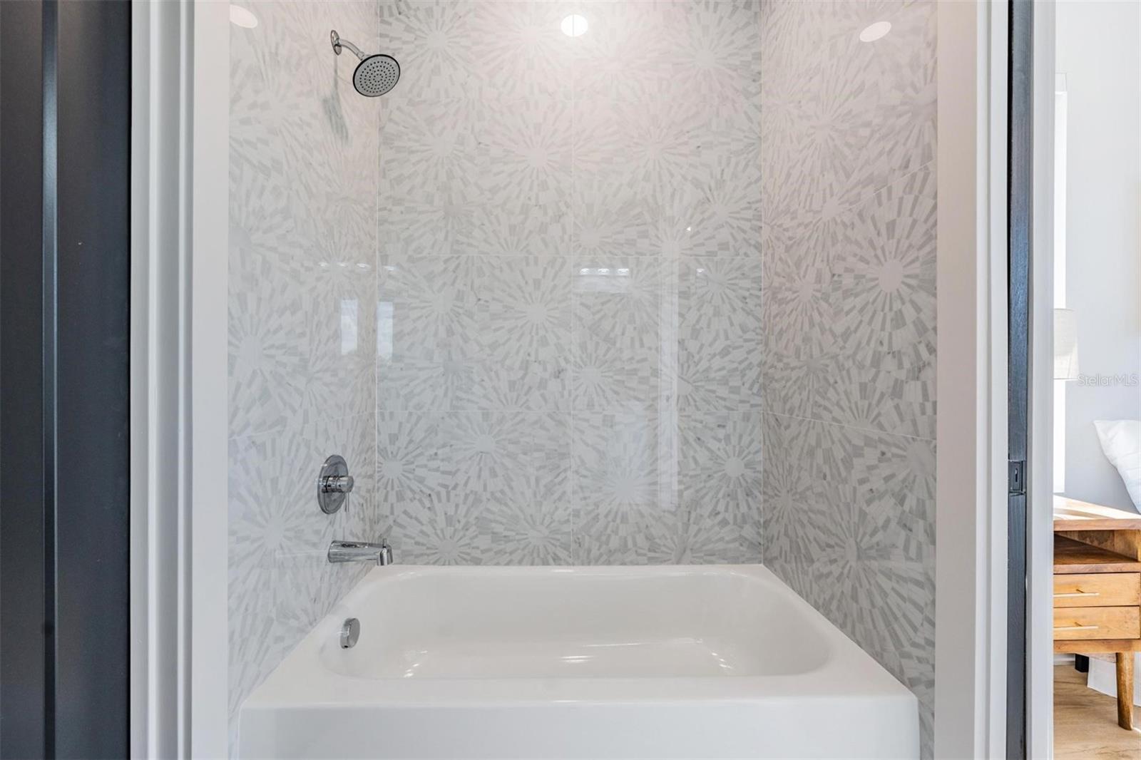 SUBURB ROYAL - Residential