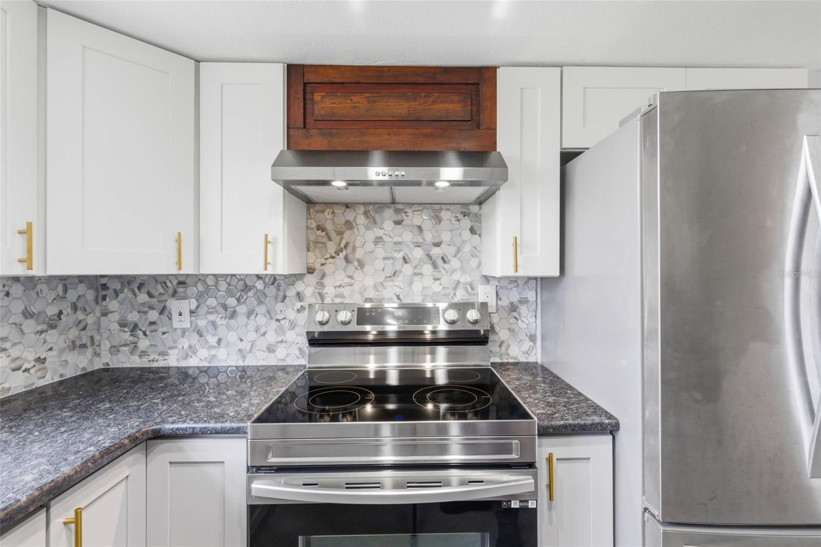 RICHEY COVE FIRST ADD - Residential