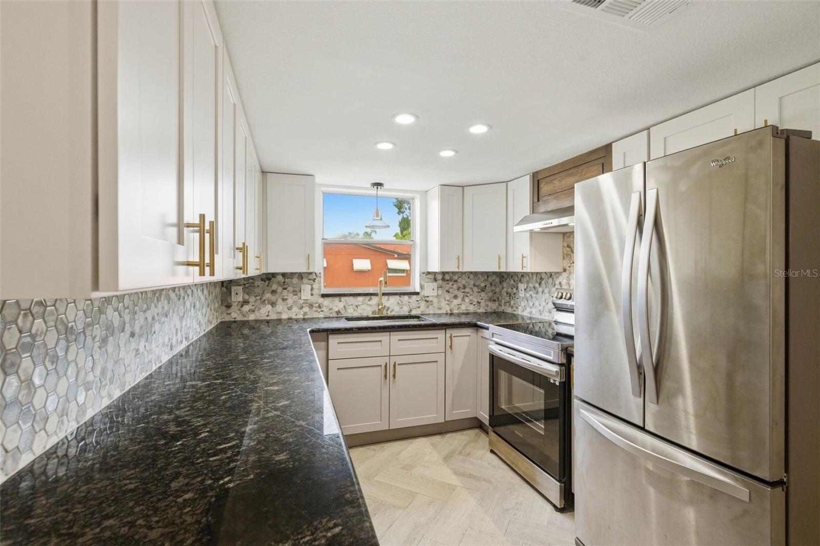 RICHEY COVE FIRST ADD - Residential