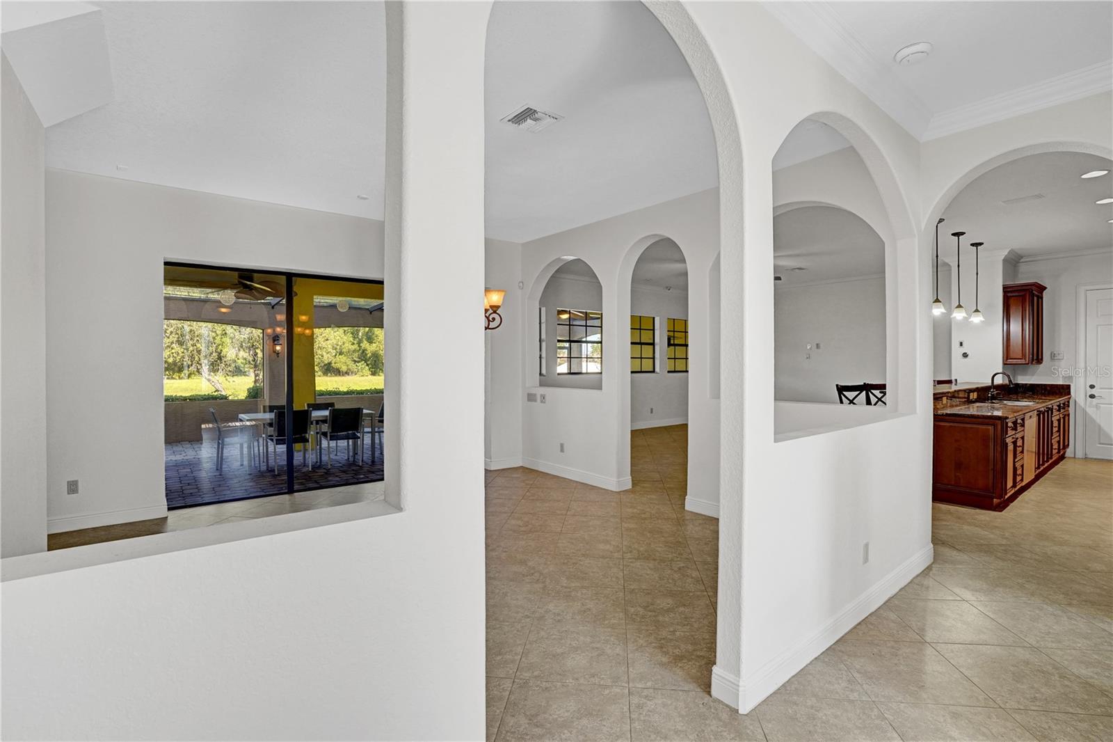 5811 NW BLUE BONNET COURT