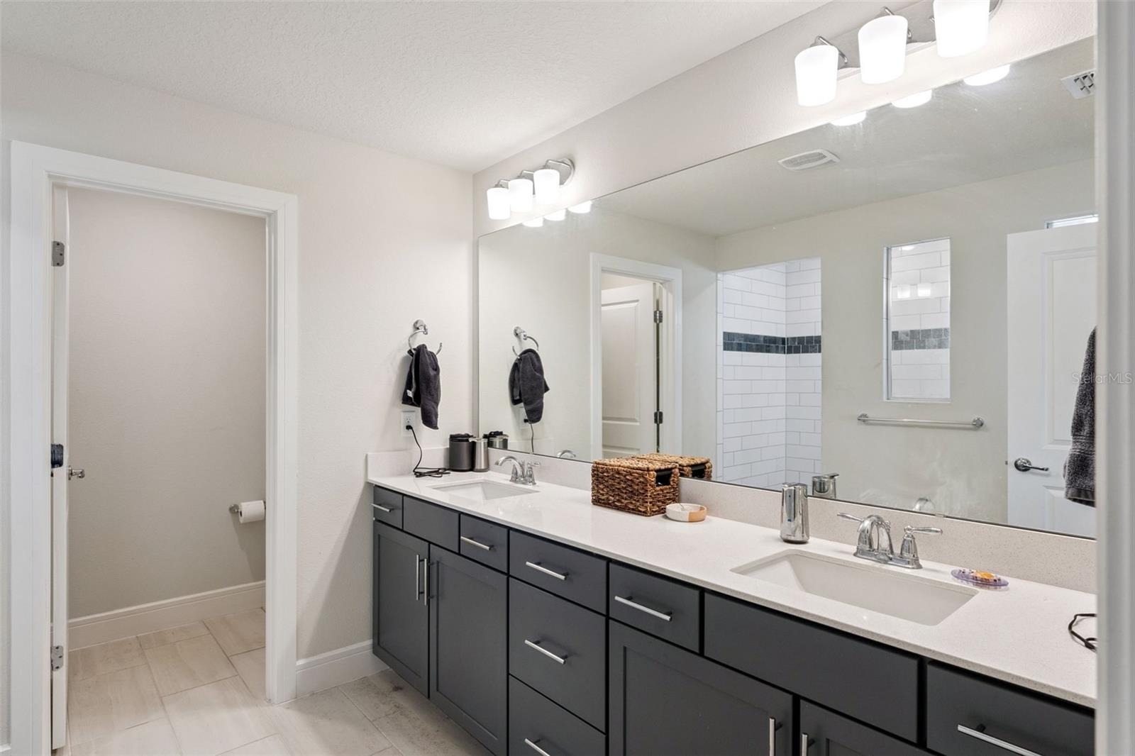 WINDING MDWS - Residential