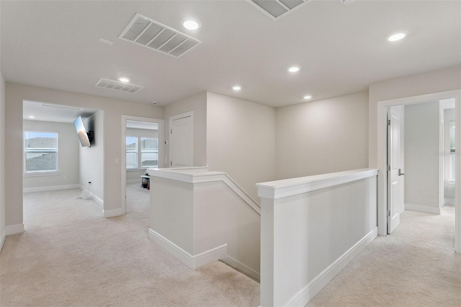 WINDING MDWS - Residential