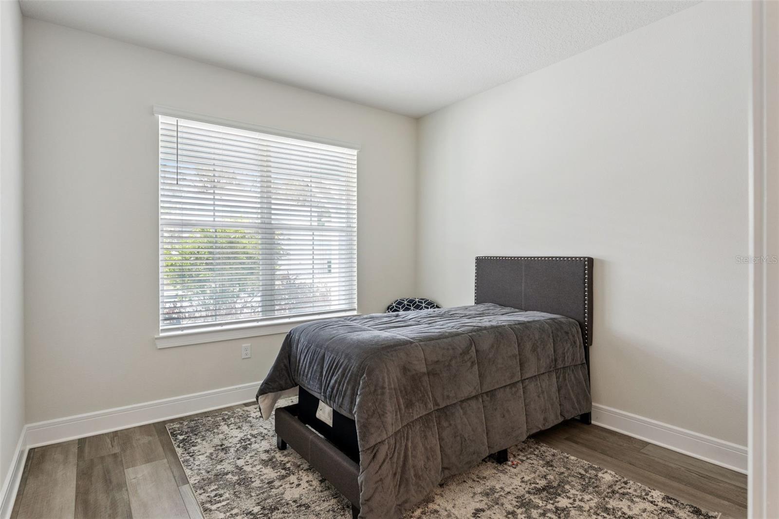 WINDING MDWS - Residential