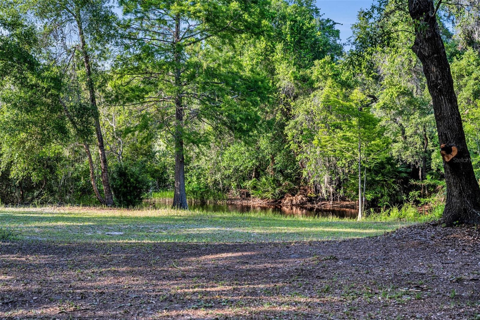 BROOKWOOD ACRES UNREC - Residential