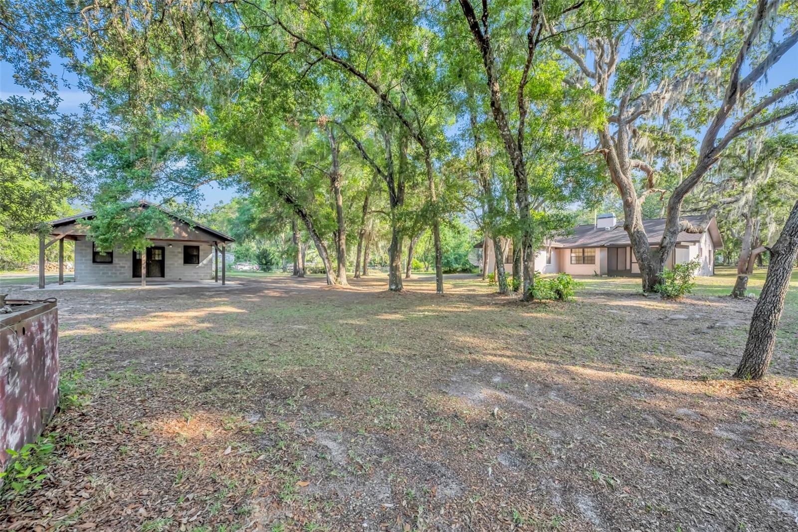 BROOKWOOD ACRES UNREC - Residential