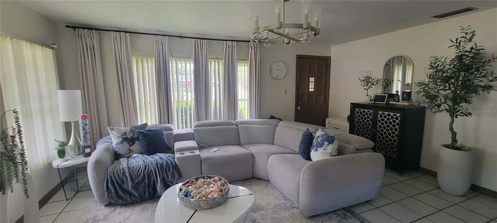 Photo of 1223 57th Avenue E, Bradenton, FL 34203 (MLS # A4701126)