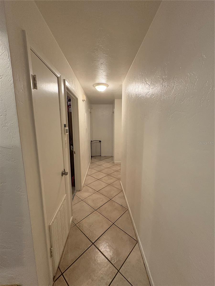 2204 SE 50TH STREET