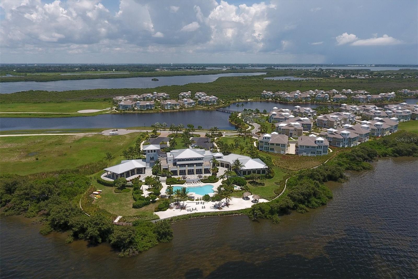 EDGEWATER WALK II ON HARBOUR ISLE 1 - Residential