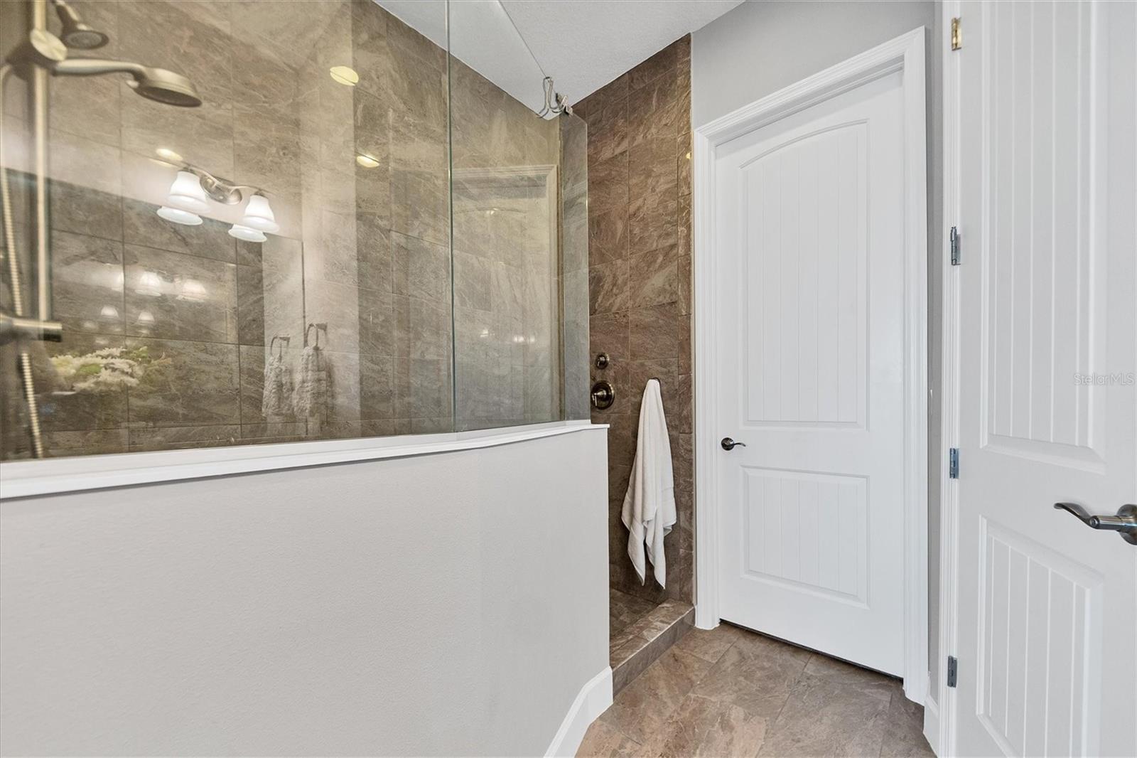 EDGEWATER WALK II ON HARBOUR ISLE 1 - Residential