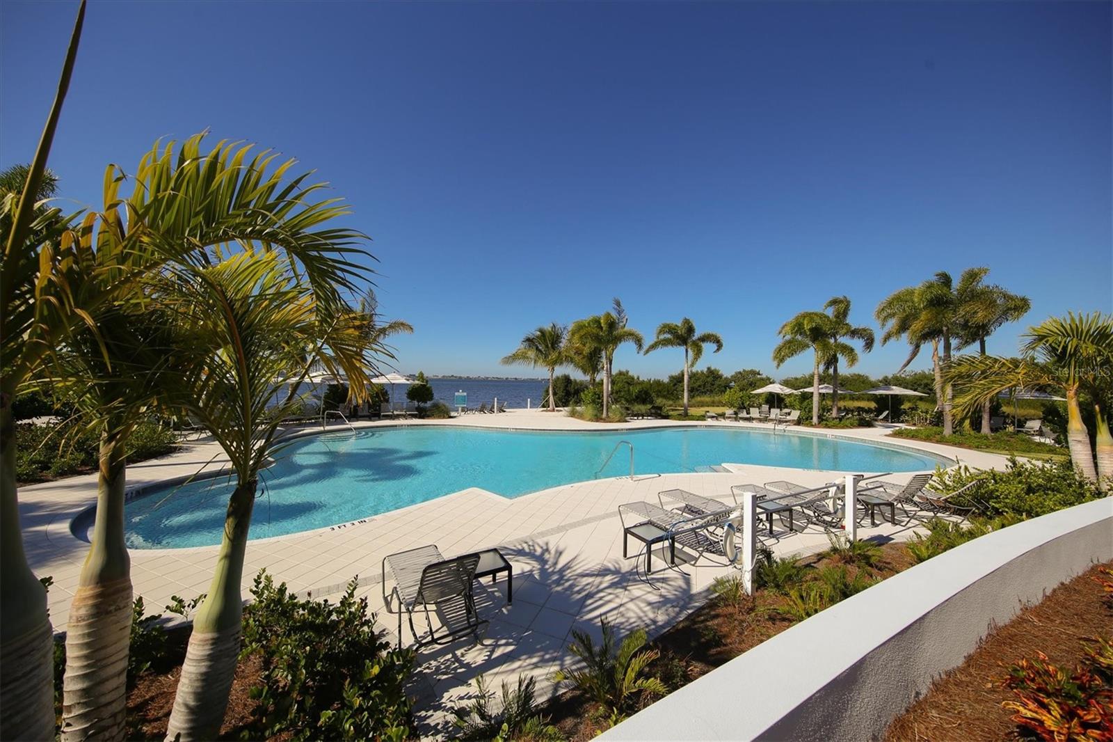 EDGEWATER WALK II ON HARBOUR ISLE 1 - Residential