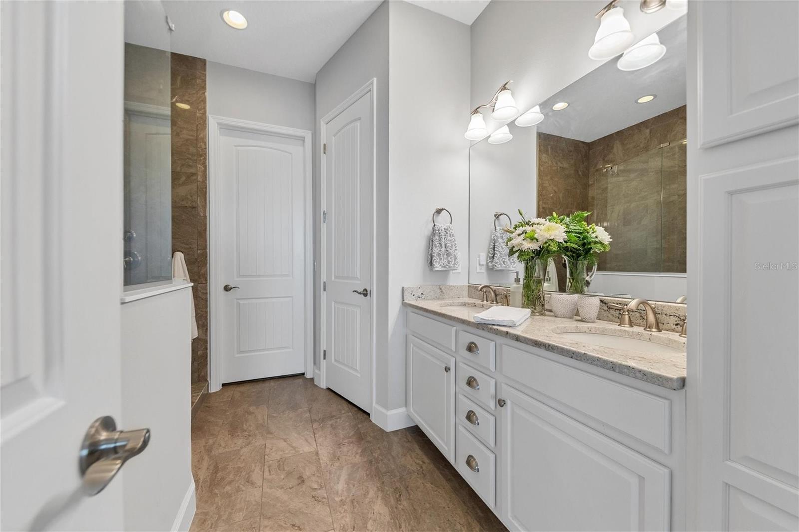 EDGEWATER WALK II ON HARBOUR ISLE 1 - Residential