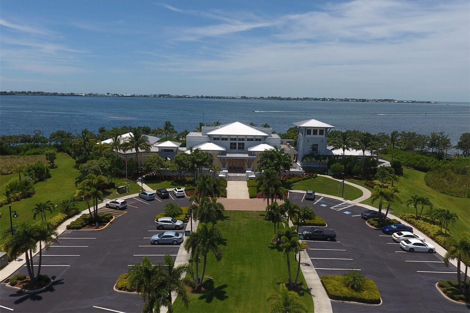 EDGEWATER WALK II ON HARBOUR ISLE 1 - Residential