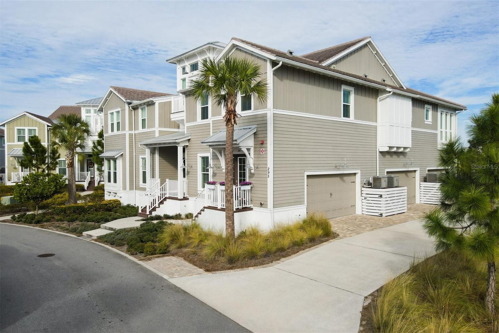 EDGEWATER WALK II ON HARBOUR ISLE 1 - Residential